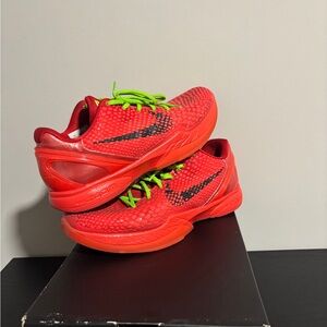 Nike Red and Green Sneakers Lightweight Breathable Design